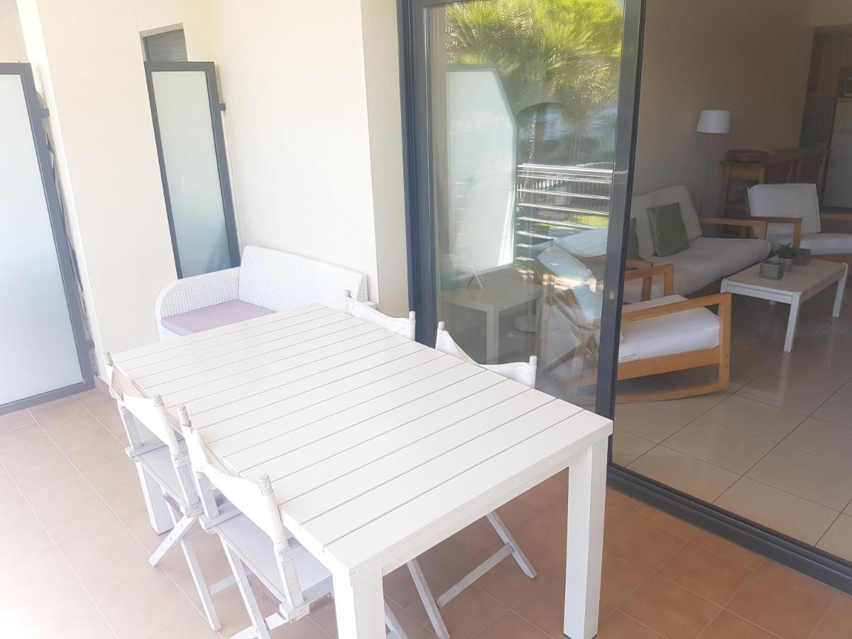 Beautiful Apartment 75M2 With View At The Beach, Pool, Parking Roses Exterior photo